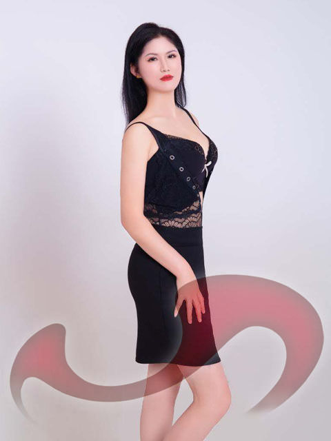 Asia Girls: Bild Asia Studio Bon Sai in Wien Asia Girls: Bild Asia Studio Bon Sai in Wien