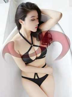 Bild zu Lili, Asia Lady