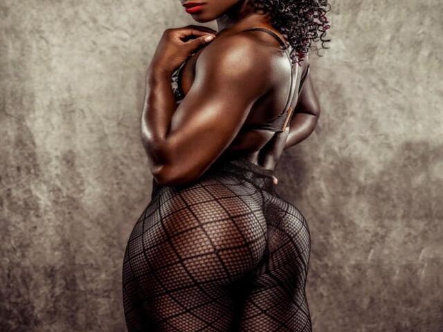 Transsexuelle | Shemales: Bild Saloma Trans Black Muscular  in Wien 