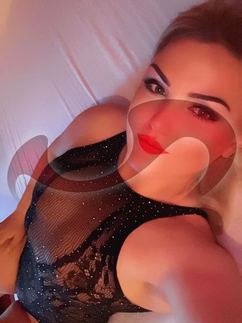 Girls | Models | Callgirls: Bild Larissa, junger Mnnertraum wieder im Love-Haus in Leoben
