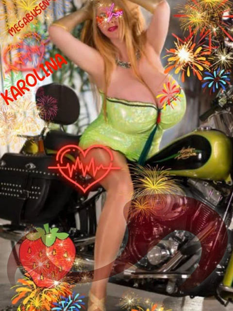 Bild zu Karolina, Megabusen Star