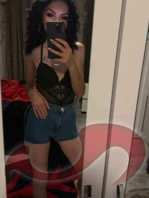 Bild zu Laura, sexy Teenygirl ab sofort! Neu im Love Haus Leoben !