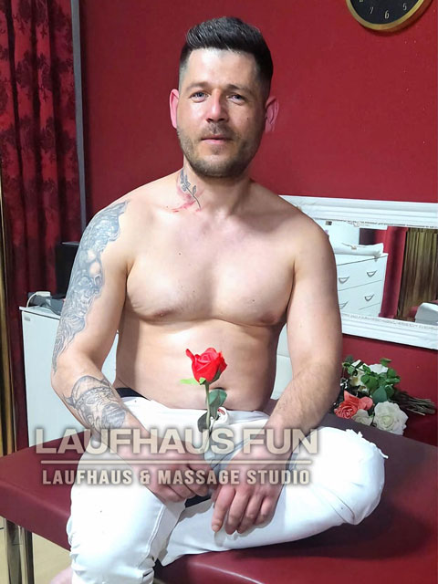 Bild zu RENÉE -33 JAHRE – BI – MASSEUR –