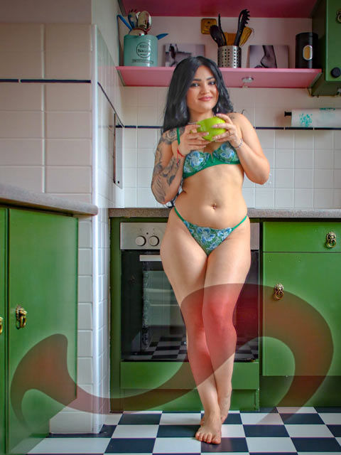 Bild zu Leyla HOT