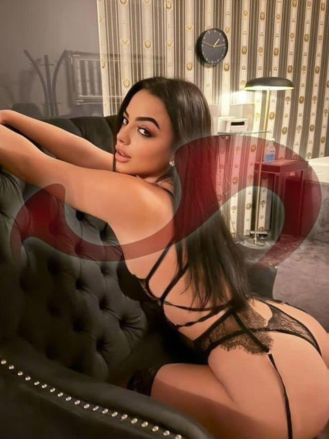Girls | Models | Callgirls: Bild Angelina in Brunn am Gebirge