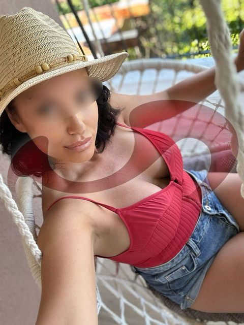 Girls | Models | Callgirls: Bild Carolina in Wals/Salzburg