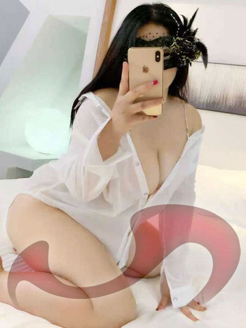 Girls | Models | Callgirls: Bild Lucy - China - NEU in Sattledt