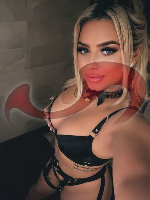 Girls | Models | Callgirls: Bild Beatrice in Braunau