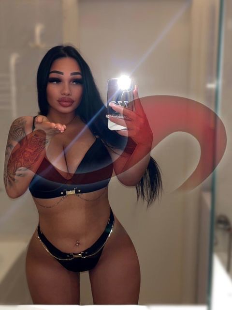 Girls | Models | Callgirls: Bild Alisha in Kemmelbach