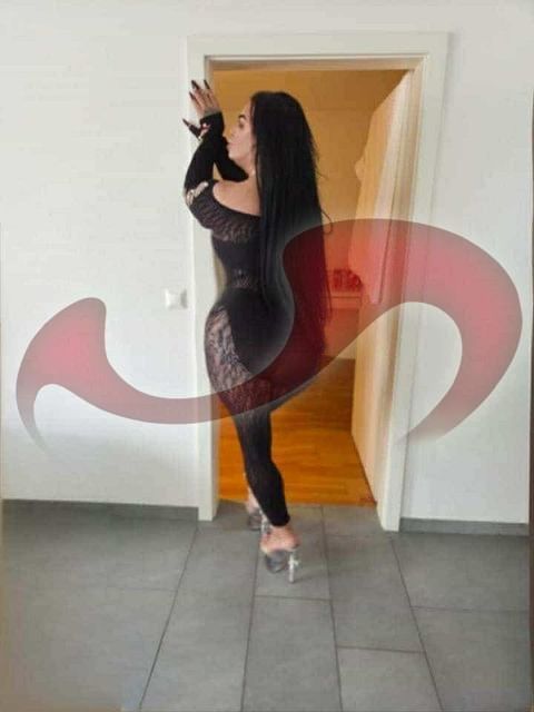 Girls | Models | Callgirls: Bild TS Bella in Wien