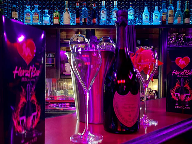 Laufhaus | Laufh�user: Bild Laufhaus & Nightclub - HERZL BAR in Leonding