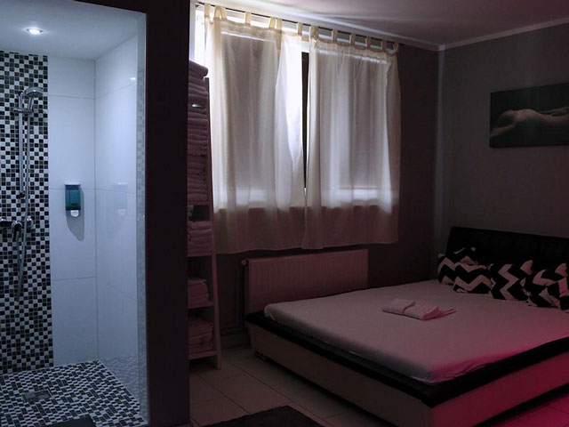 Laufhaus | Laufh�user: Bild Laufhaus & Nightclub - HERZL BAR in Leonding