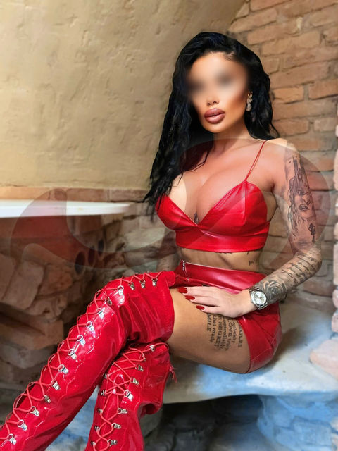 - Bizarr & Fetisch: Iron Queen Brenda in Salzburg / Wals/Salzburg , Grenzwaldweg 6