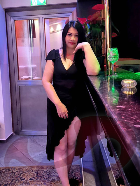 Asia Girl Mina  in Wien  / Wien , Puchsbaumgasse 49