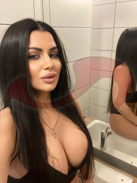 - Girls | Models | Callgirls: Angelina in Kärnten / Klagenfurt , St. Ruprechter Straße 23